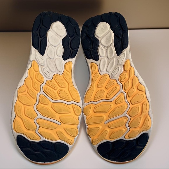 🔥NEW BALANCE FRESH FOAM 1080🔥 - Picture 6 of 7